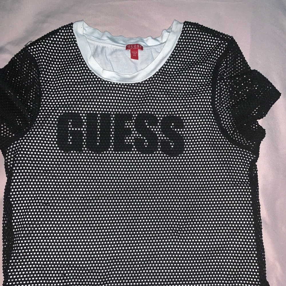 Guess Tshirt